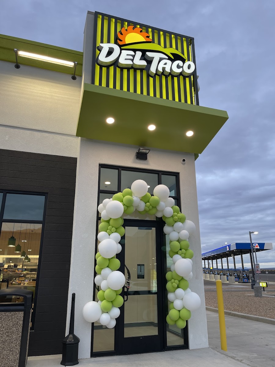 Del Taco Littlefield